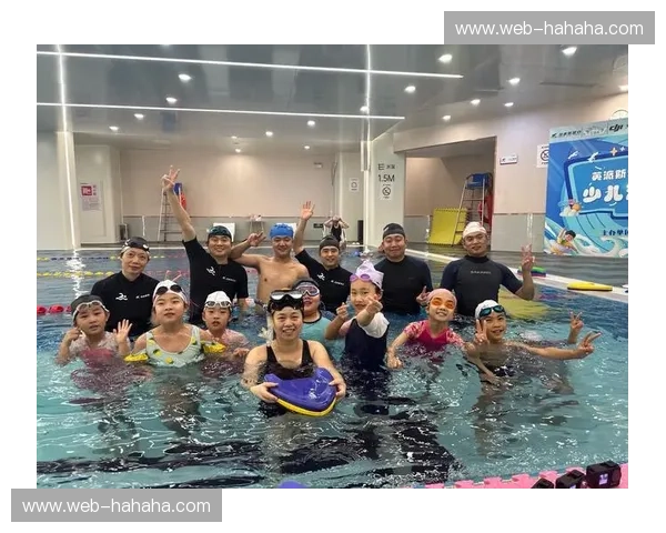 游泳联盟—潜入未来的水上社区